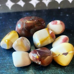 🔮 1 Tumbled Mookite Crystal